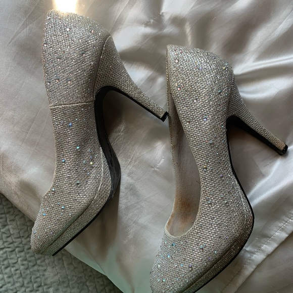 sparkly heels - Picture 3 of 6